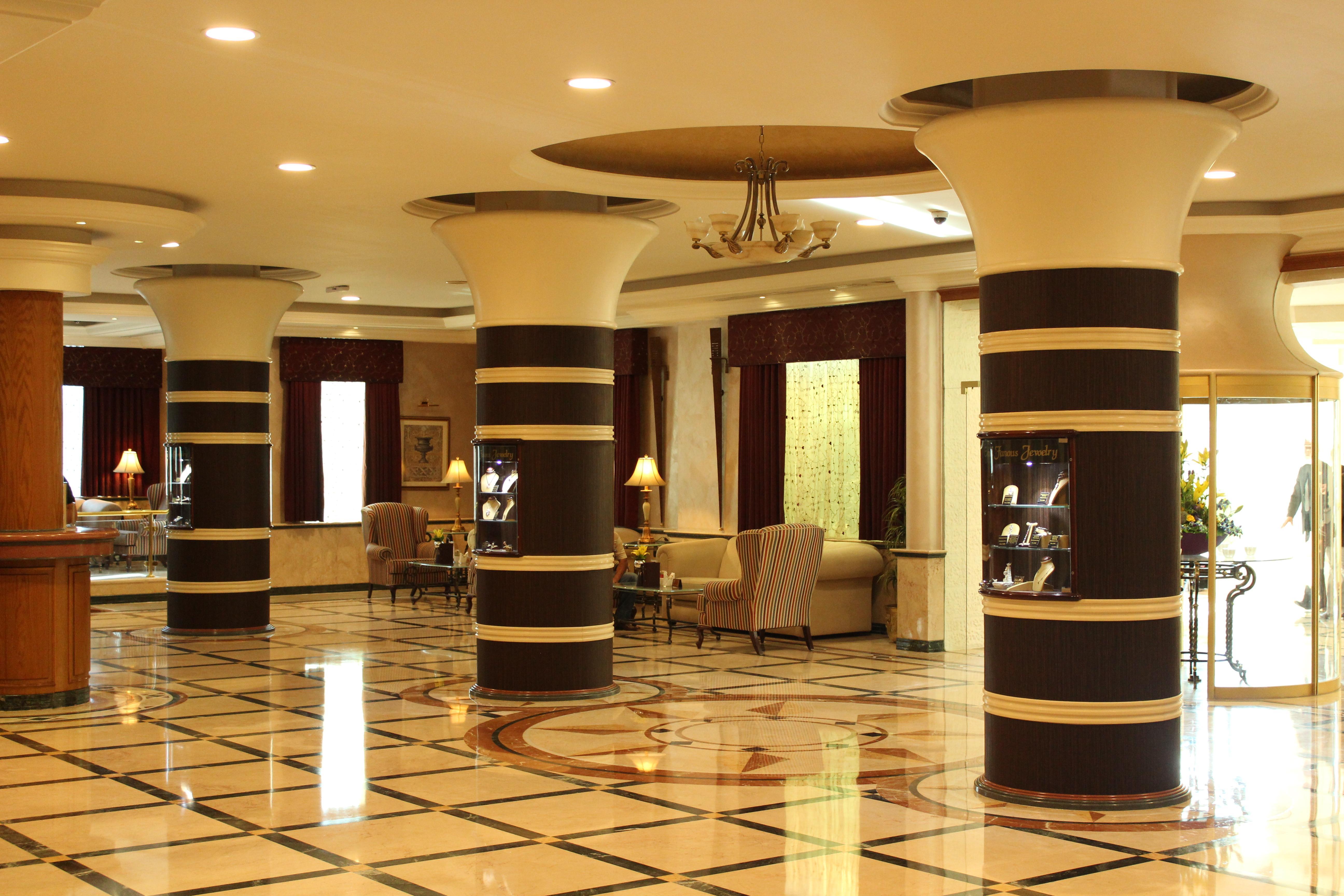 Hotel Bristol